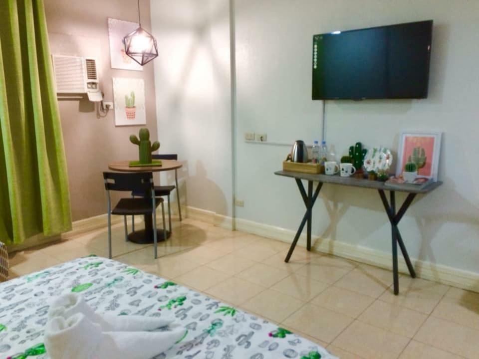 VL Garden Suites Tagbilaran Exterior foto