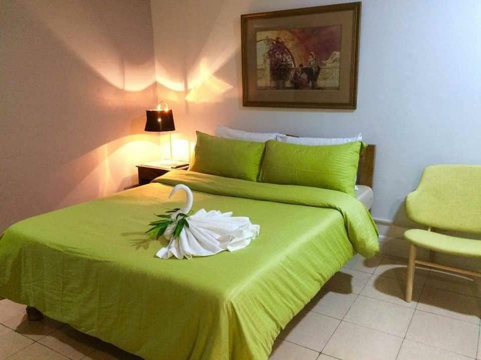 VL Garden Suites Tagbilaran Exterior foto